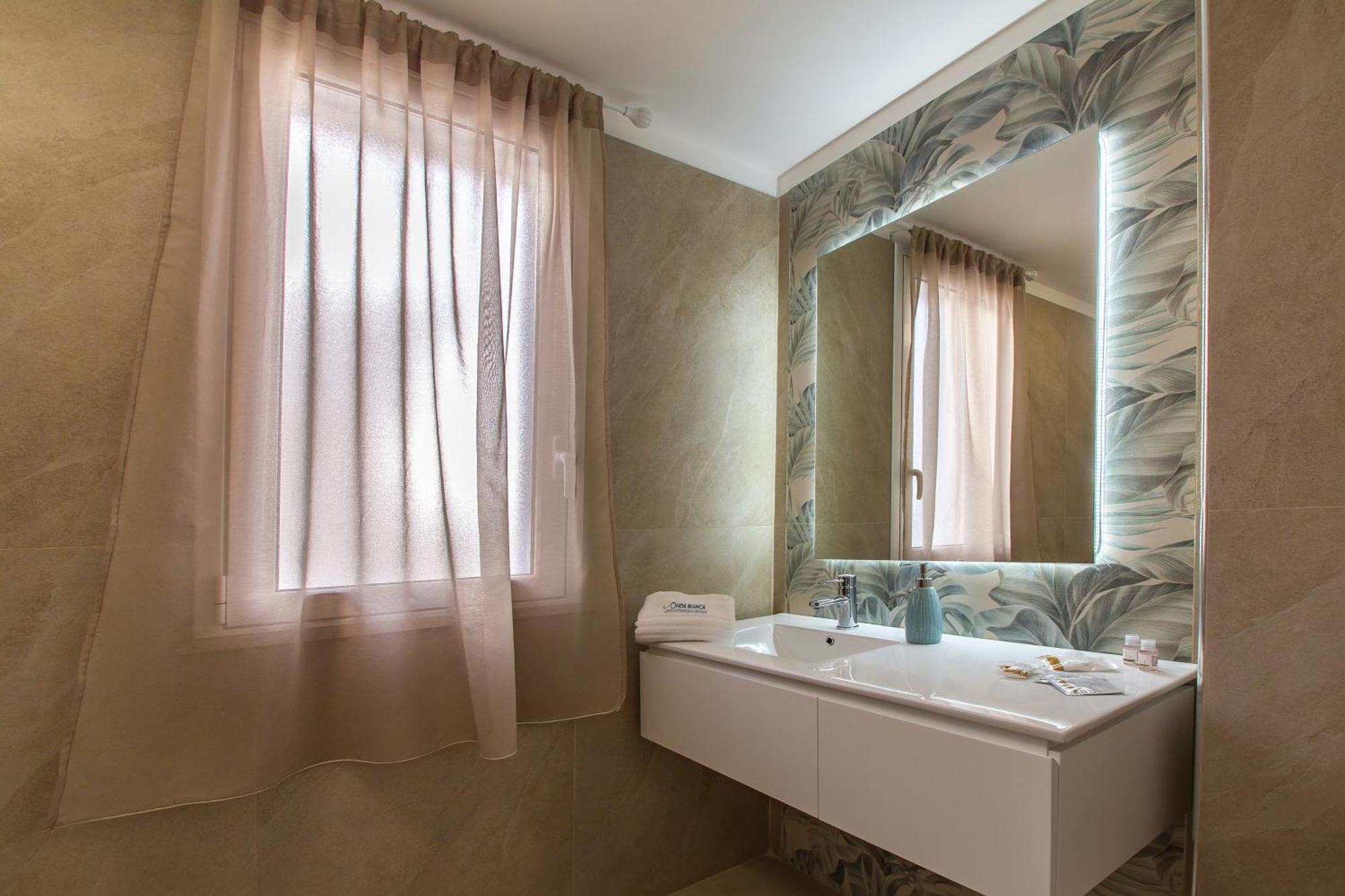 Onda Bianca Luxury Apartments 雷阿尔蒙特 外观 照片